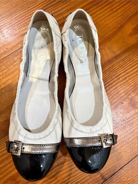 SAS Women's Two-Tone Buckle Flats